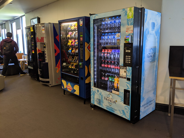 دستگاه وندینگ در دانشگاه